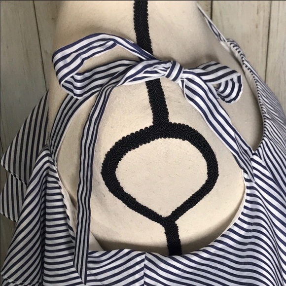 Gianni Bini Jenna Hello Sailor Shoulder Tie Crop - Picture 4 of 7